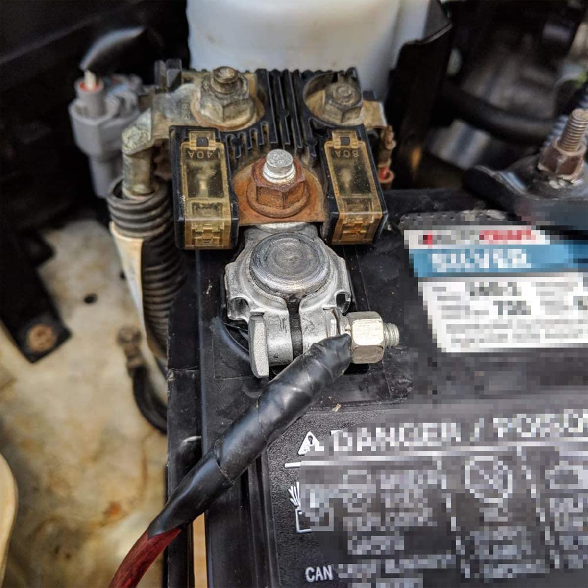 2pcs Car Battery Terminal Clamp Connectors Positive Negative Release Disconnect